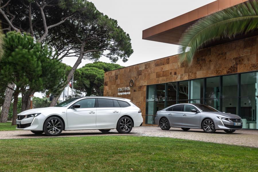  Peugeot 508 SW GT Line 2018 года  (WW) (фото 17 из 43)